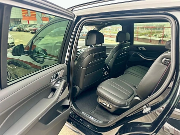 BMW X7, 2024г, полный привод, автомат