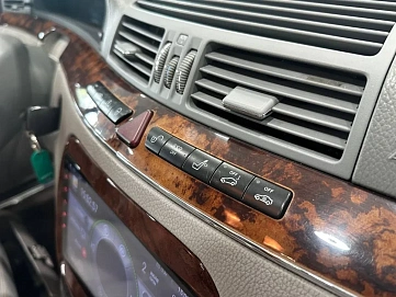 Mercedes-Benz S-Класс, 2003г, задний привод, автомат