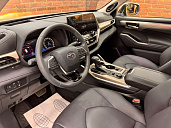 Toyota Highlander, 2025г., полный привод, автомат