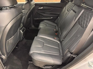 Hyundai Santa Fe, 2021г, полный привод, робот