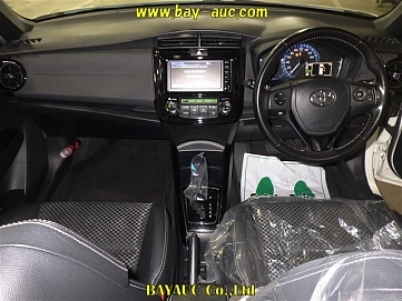 Toyota Corolla, 2015г, передний привод, вариатор