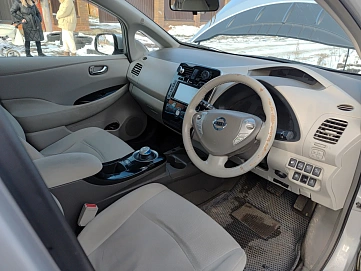 Nissan Leaf, 2014г, передний привод, автомат