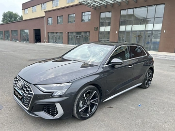Audi A3, 2021г, передний привод, автомат
