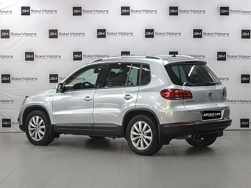 Volkswagen Tiguan, 2016г, передний привод, робот