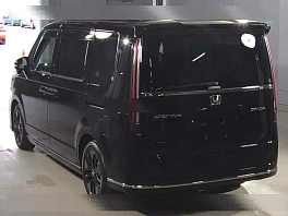 Honda Stepwgn, 2022г, передний привод, вариатор