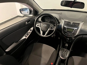 Hyundai Solaris, 2012г, передний привод, автомат