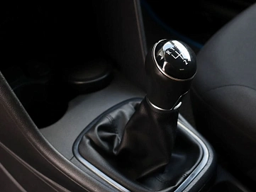 Volkswagen Polo, 2018г, передний привод, механика