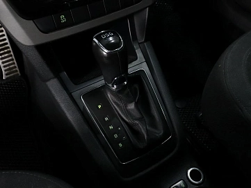 Skoda Yeti, 2013г, передний привод, робот