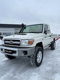 Toyota Land Cruiser, 2017г, полный привод, механика