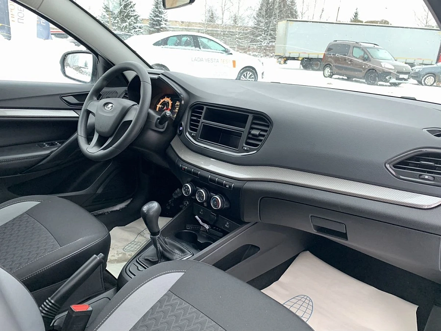 Lada (ВАЗ) Vesta, 2023г., передний привод, механика