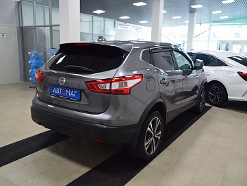 Nissan Qashqai, 2018г, передний привод, вариатор