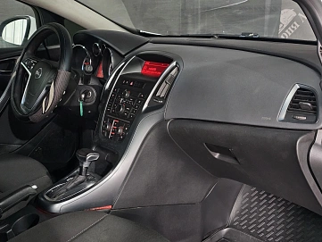 Opel , 2012г., передний привод, автомат