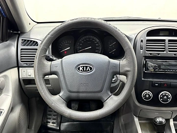Kia Cerato, 2008г, передний привод, механика