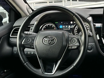 Toyota Camry, 2021г, передний привод, автомат
