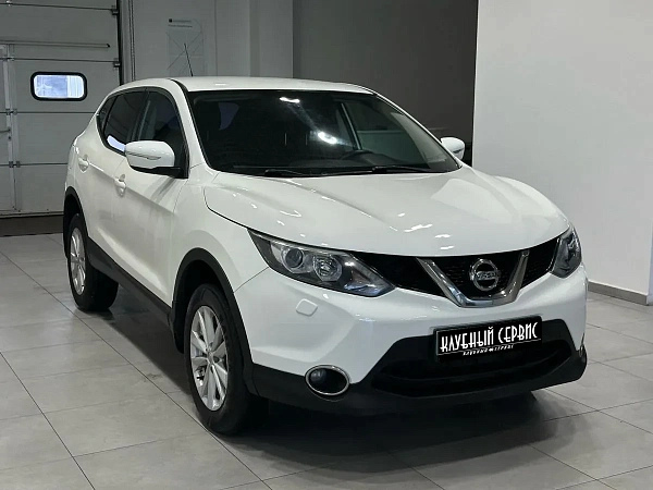 Nissan Qashqai, 2014г., передний привод, вариатор