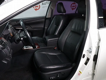 Toyota Camry, 2013г, передний привод, автомат