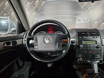 Volkswagen Touareg, 2008г, полный привод, автомат