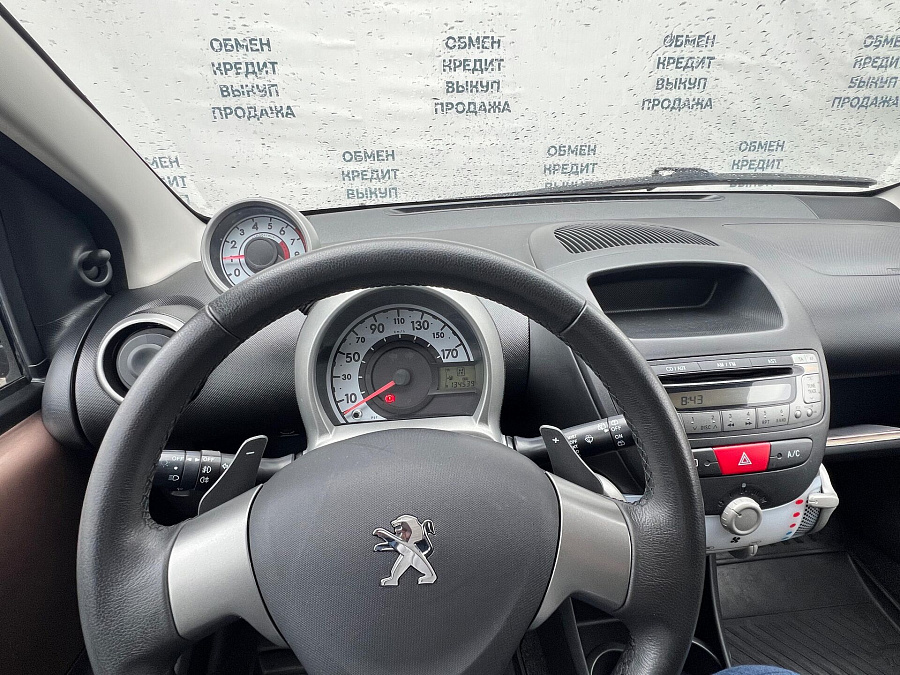Peugeot 107, 2013г., передний привод, автомат
