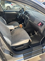 Volkswagen Golf, 2013г, передний привод, робот