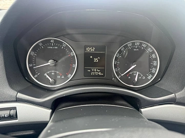 Skoda Octavia, 2012г, передний привод, механика