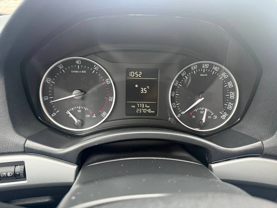 Skoda Octavia, 2012г., передний привод, механика