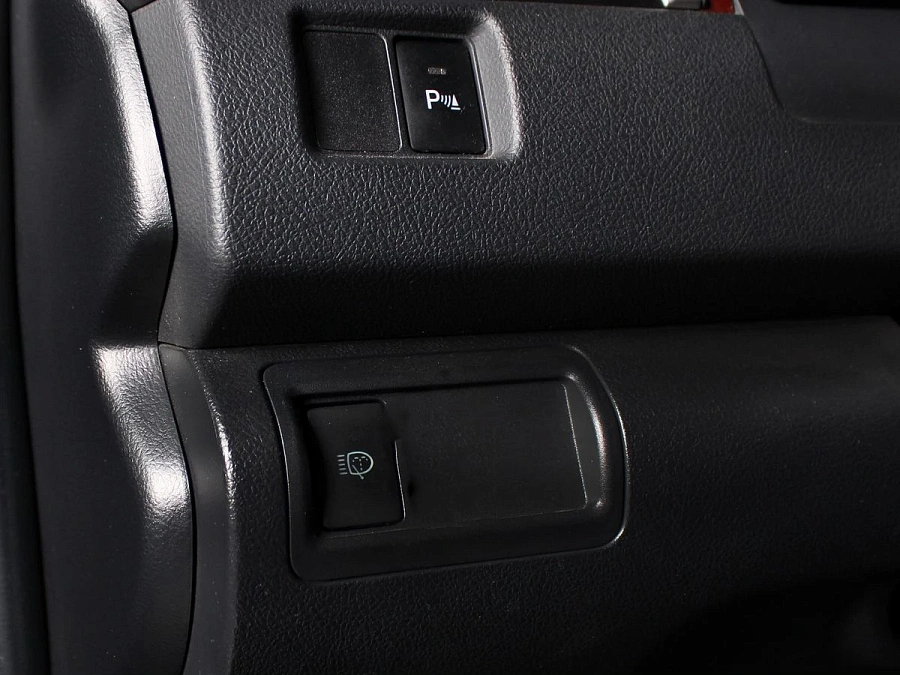 Toyota Camry, 2012г., передний привод, автомат