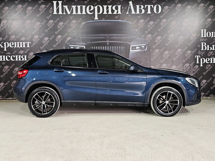 Mercedes-Benz , 2019г., передний привод, робот