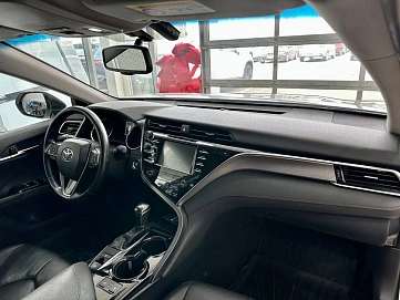 Toyota Camry, 2018г, передний привод, автомат