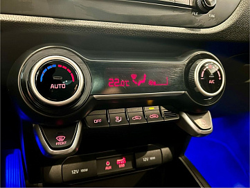 Kia , 2020г., передний привод, автомат