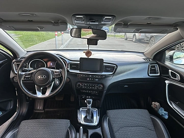 Kia Ceed, 2018г, передний привод, робот