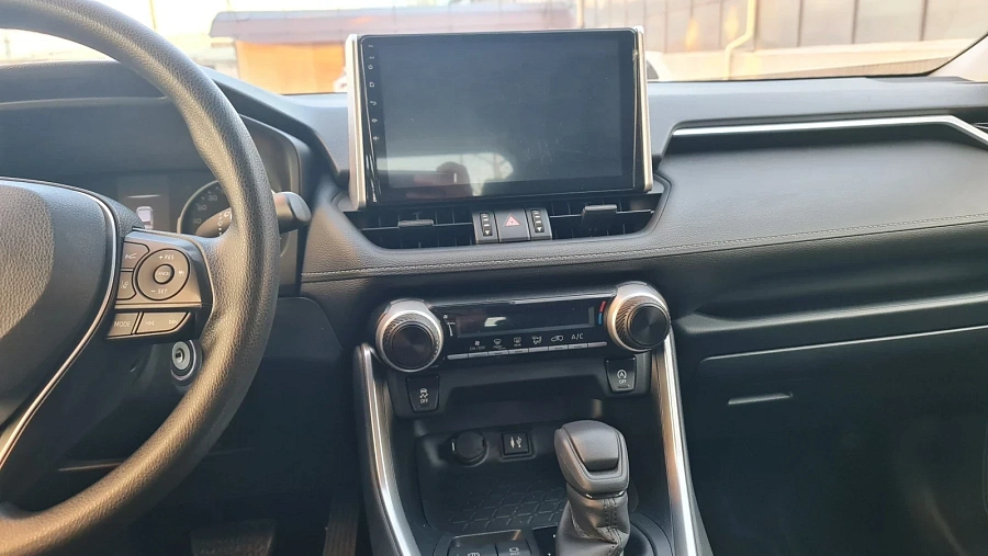 Toyota RAV4, 2020г., передний привод, вариатор