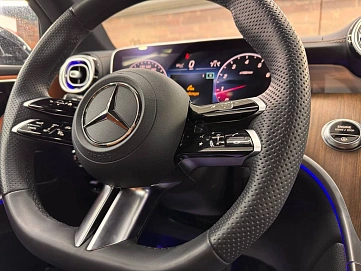 Mercedes-Benz GLC, 2024г, полный привод, автомат