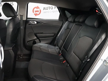 Kia Ceed, 2021г, передний привод, робот