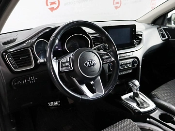 Kia Ceed, 2021г, передний привод, автомат