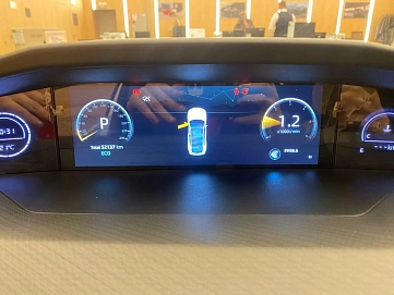 Changan UNI-V, 2023г, передний привод, робот