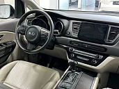 Kia Carnival, 2015г., передний привод, автомат
