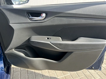 Hyundai Solaris, 2021г, передний привод, автомат