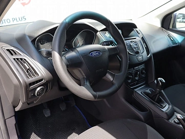 Ford Focus, 2013г, передний привод, механика