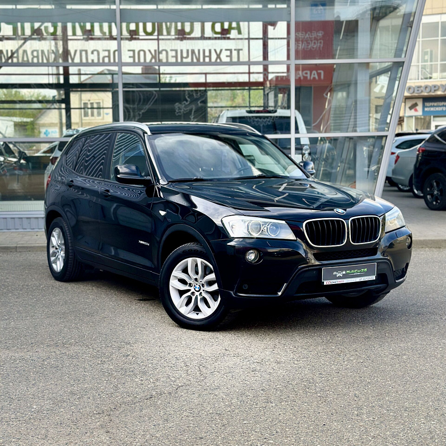 BMW , 2011г., передний привод, автомат