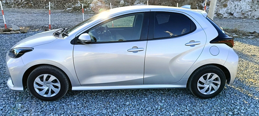 Toyota Yaris, 2020г., передний привод, вариатор