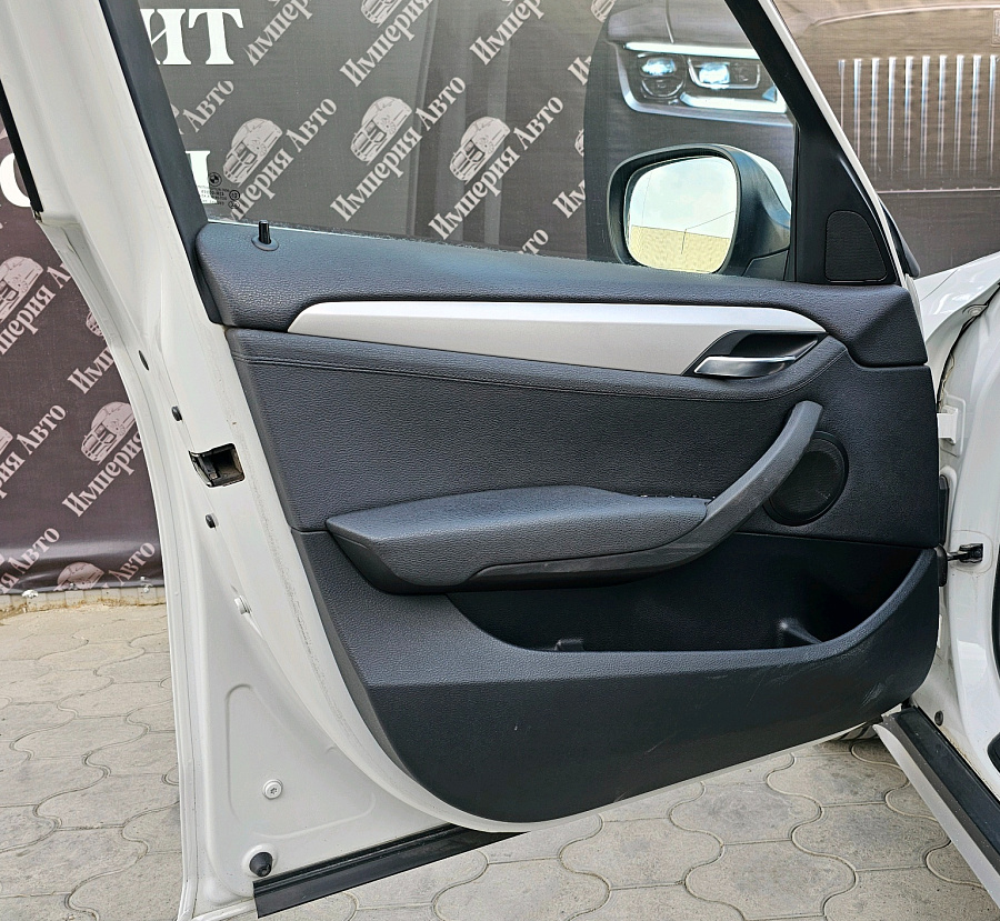 BMW X1, 2010г., полный привод, автомат