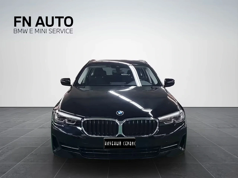 BMW 5 серии, 2022г., задний привод, автомат