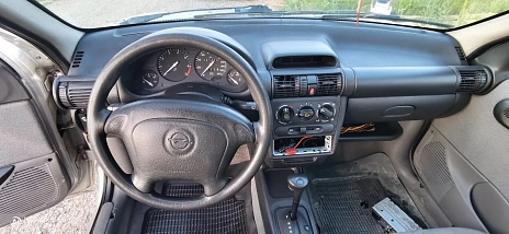 Opel Corsa, 1998г, передний привод, автомат