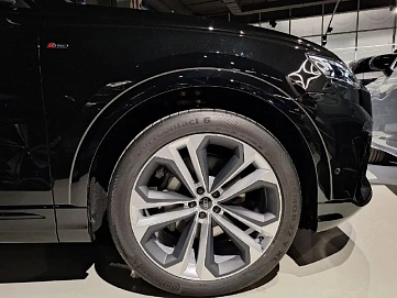 Audi Q8, 2025г, полный привод, автомат