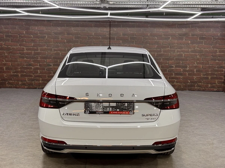 Skoda Superb, 2025г., передний привод, робот