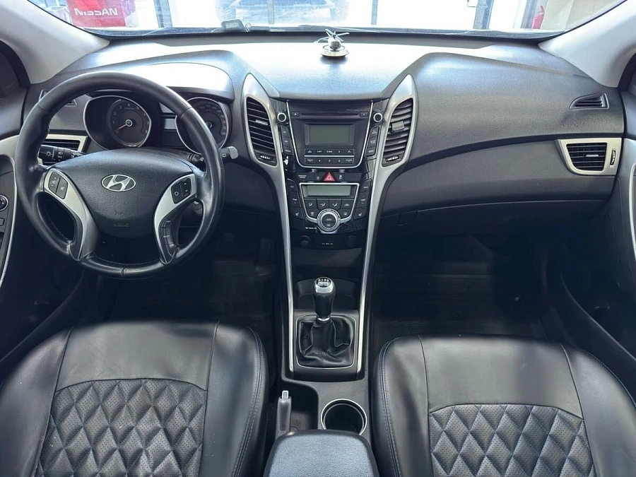 Hyundai i30, 2014г., передний привод, механика