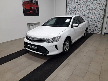 Toyota Camry, 2017г, передний привод, автомат