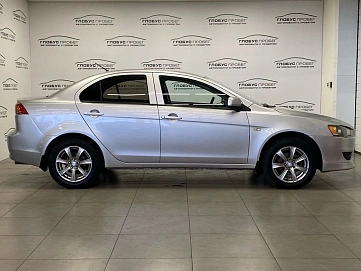 Mitsubishi Lancer, 2008г, передний привод, механика