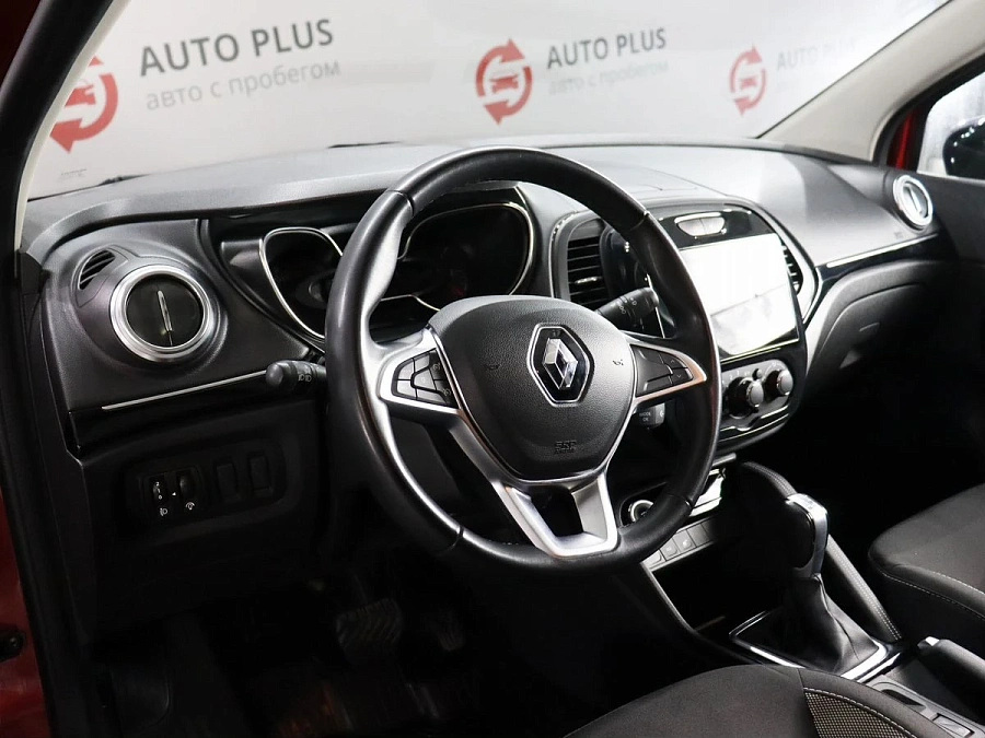 Renault Kaptur, 2021г., передний привод, вариатор