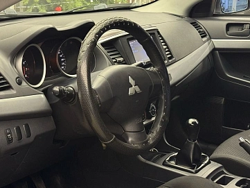 Mitsubishi Lancer, 2011г, передний привод, механика